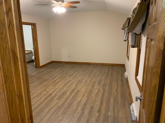 Master Bedroom - N2092 Schacht Rd