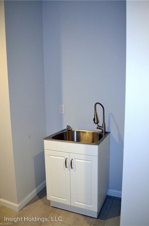 Foto del edificio - 2 br, 2.5 bath Apartment - 3811 Franklin Blvd