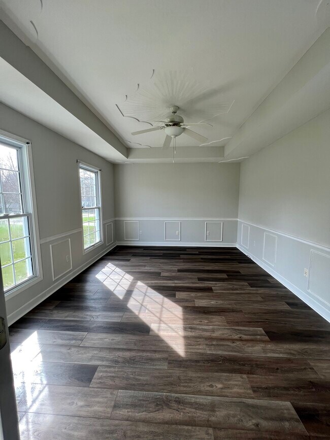 Foto del edificio - 500 Autumn Ridge Rd