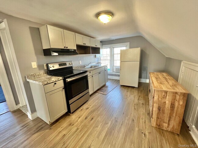 Foto del edificio - 49 Vernon Ave