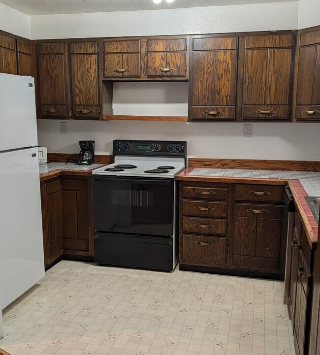 Foto del edificio - 608 Ridgecrest Dr