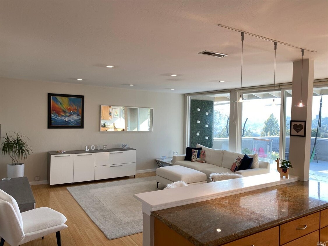1 Andrew Dr Unit 58, Tiburon, CA 94920 Condo for Rent in Tiburon, CA