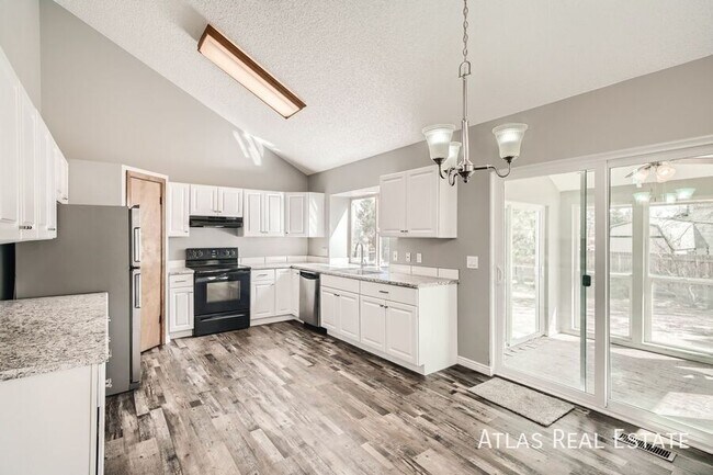 Foto del edificio - 8465 Freemantle Dr