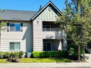 Building Photo - 14019 NE 20th Ave