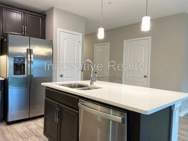Foto del edificio - 302 Cedar Bark Ln