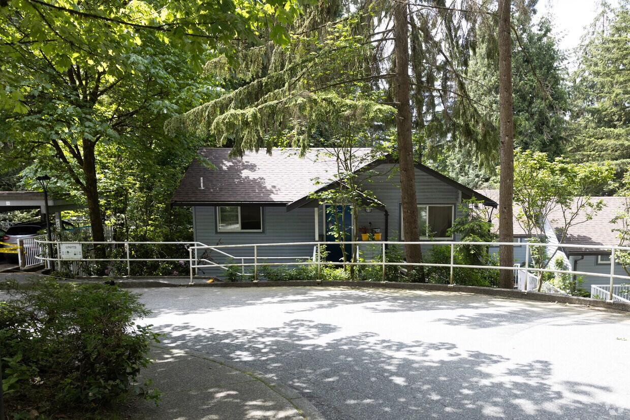Building Photo - Salal Housing Co-Op