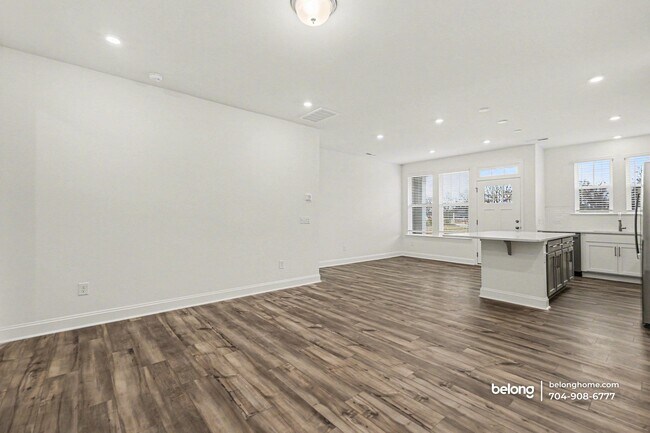 Foto del edificio - 2915 Herringbone Rd