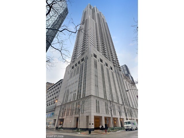 Foto principal - 55 E Erie St