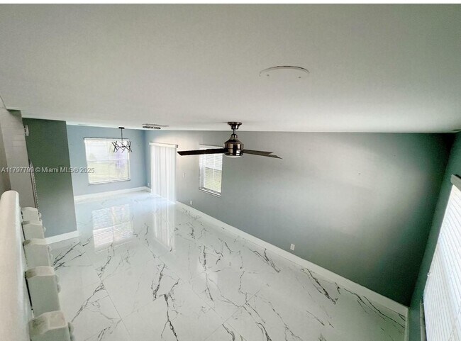 Foto del edificio - 6450 Fern St