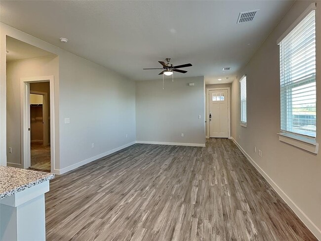 Building Photo - 441 Raglands Rd