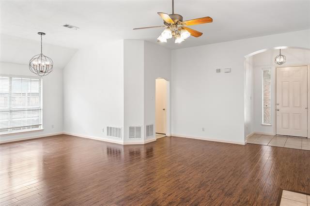 Building Photo - 2665 Redcedar Dr