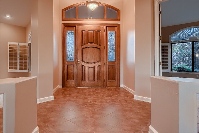 Building Photo - 6038 E Country Club Vista Dr
