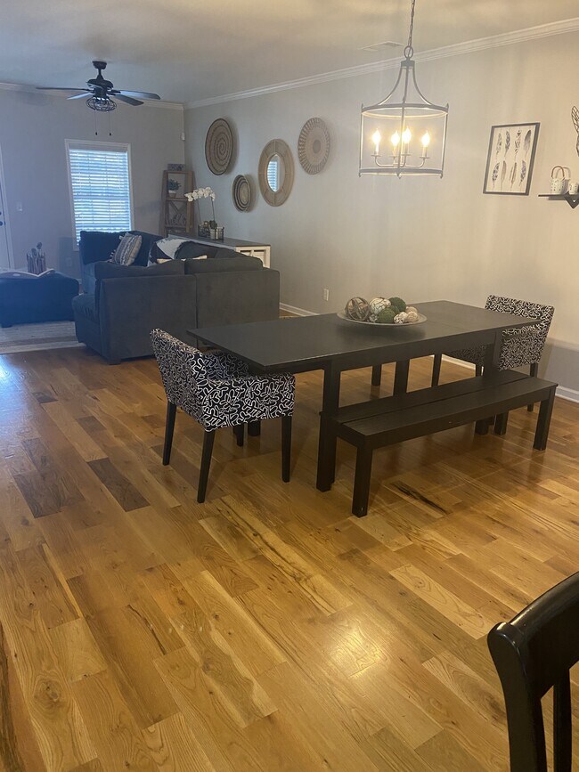 Foto del edificio - 500 Port Laz Ln