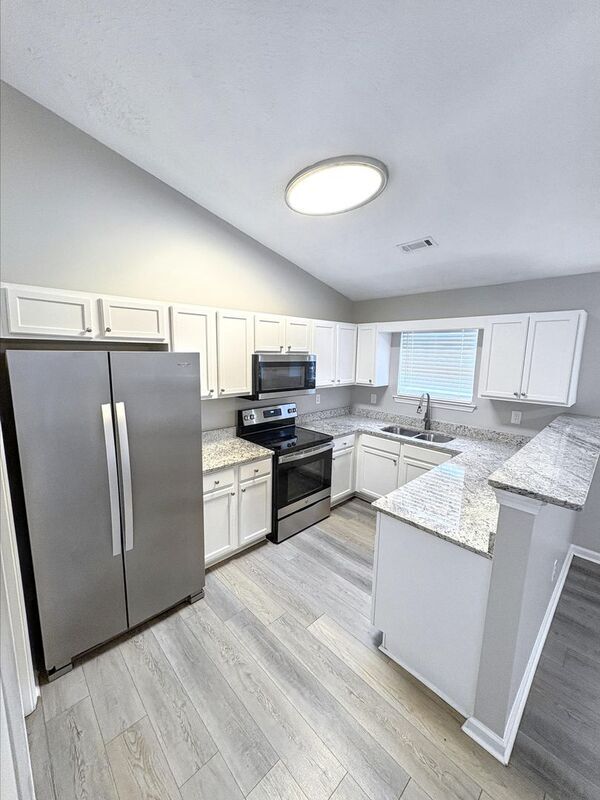 Foto del edificio - 4614 Bouldercrest Rd