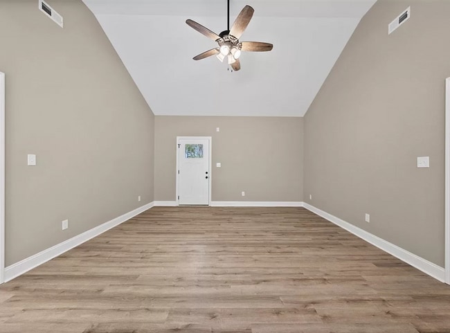Building Photo - 2785 Cedrus Ave