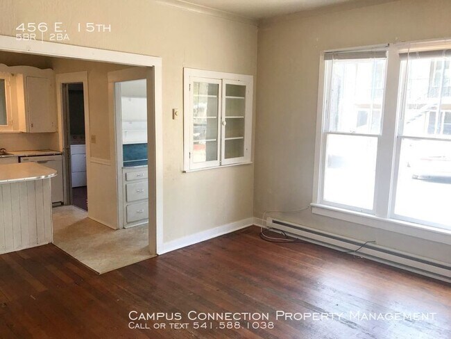 Building Photo - 456 E 15th Ave