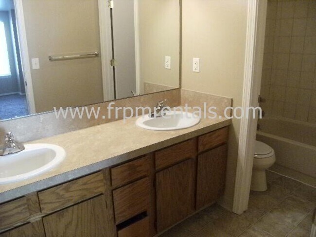 Foto del edificio - 2863 W Malad Street