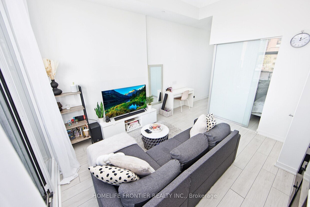 Photo principale - 270 Dufferin St