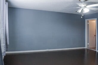 Building Photo - 10526 Hammerly Blvd