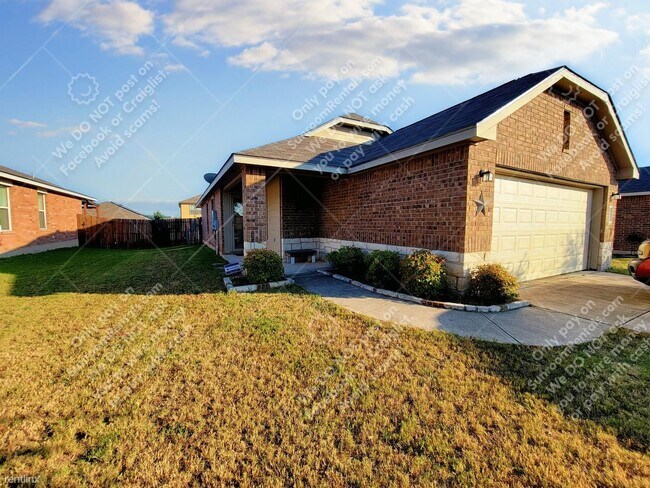Building Photo - 3 br, 2 bath House - 109 Mallard Ln