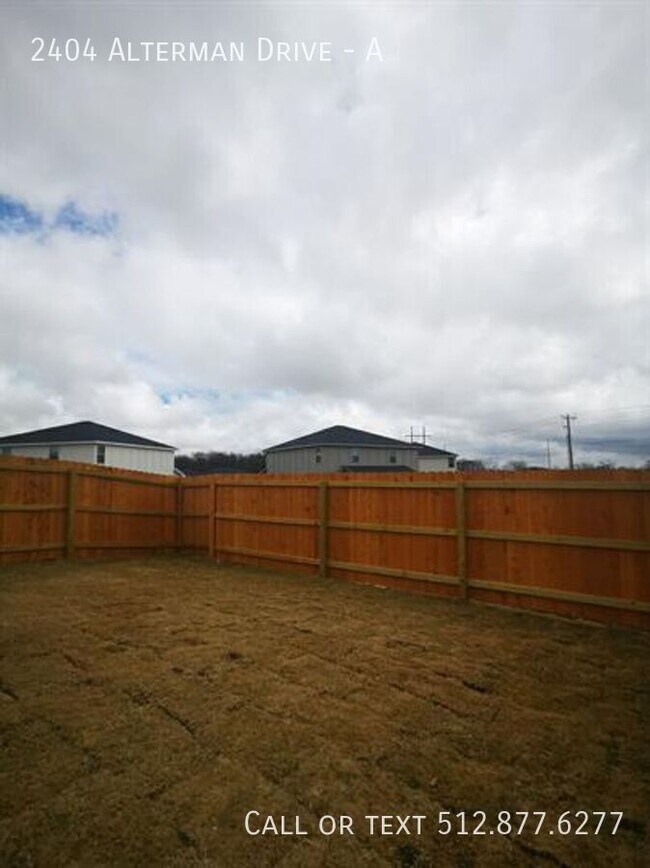 Foto del edificio - 2404 Alterman Dr