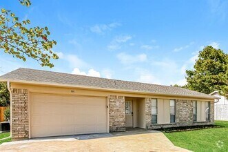 Building Photo - 352 Lakeside Dr