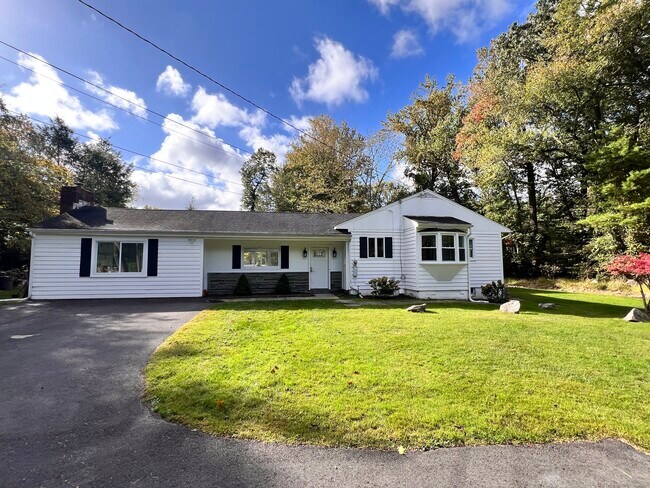 Building Photo - 267 Thunder Hill Dr