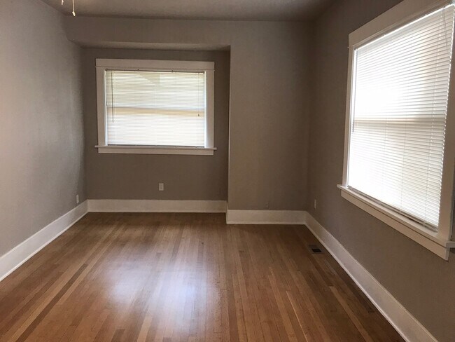 Foto del edificio - 1323 10th Ave