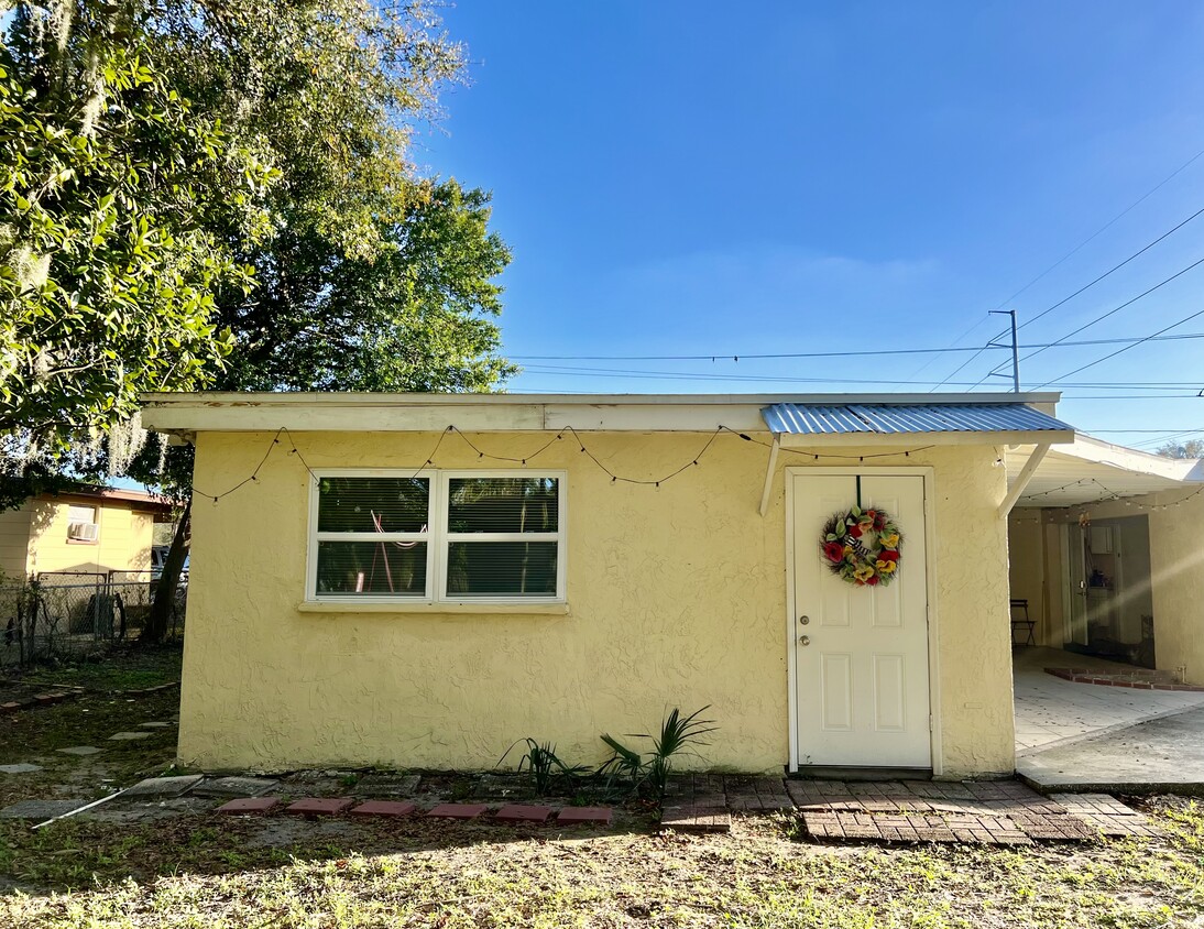 Primary Photo - 2602 E Yukon St