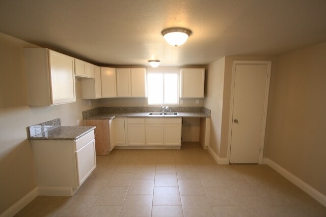 Foto principal - BEAUTIFUL 3BED 2BATH HOME!