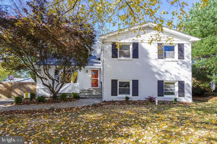 Foto principal - 5400 Greystone St