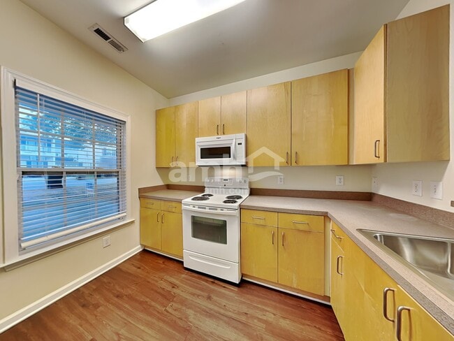 Foto del edificio - 129 Buchanan Ln