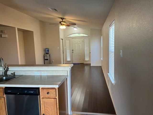 Building Photo - 14921 Lipton Ln