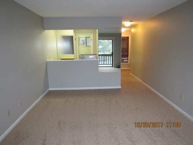 Foto del edificio - 300 Yacht Club Dr