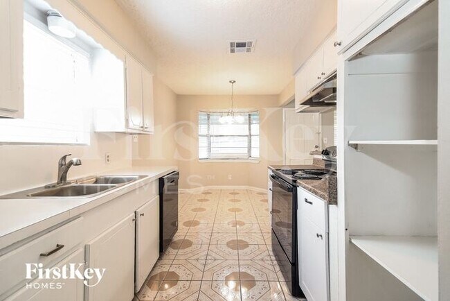 Building Photo - 5614 Rivergate Dr