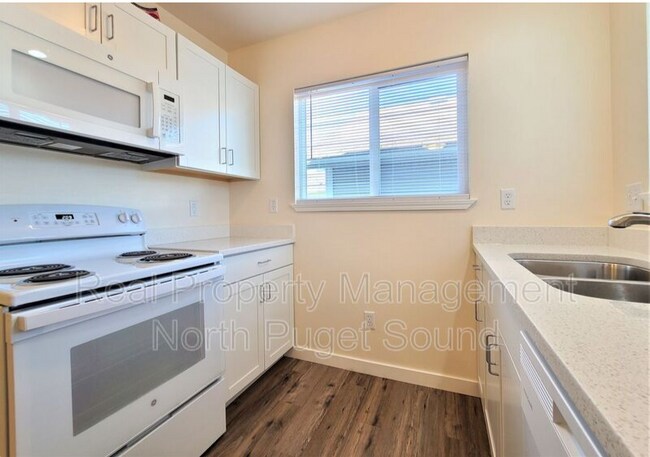 Foto del edificio - 3210 Lombard Ave