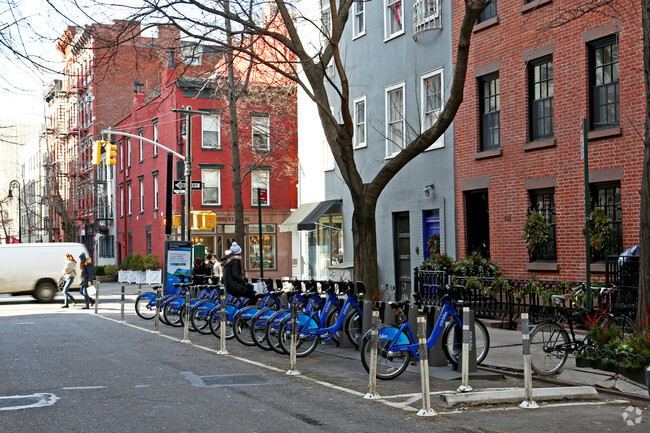 Foto del edificio - 77 Perry St