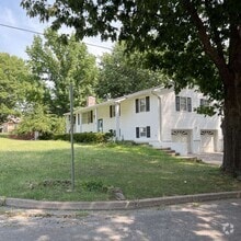 Building Photo - 22 High Dr