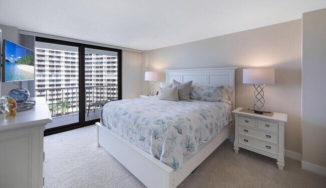 Building Photo - 440 Seaview Ct