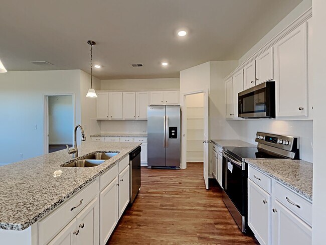 Foto del edificio - 33893 Ackee Ln