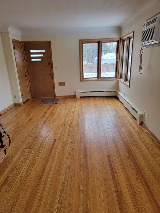 Foto del edificio - 1416 E 46th St