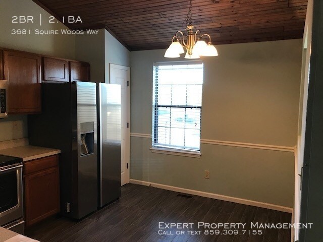 Foto del edificio - 3681 Squires Woods Way