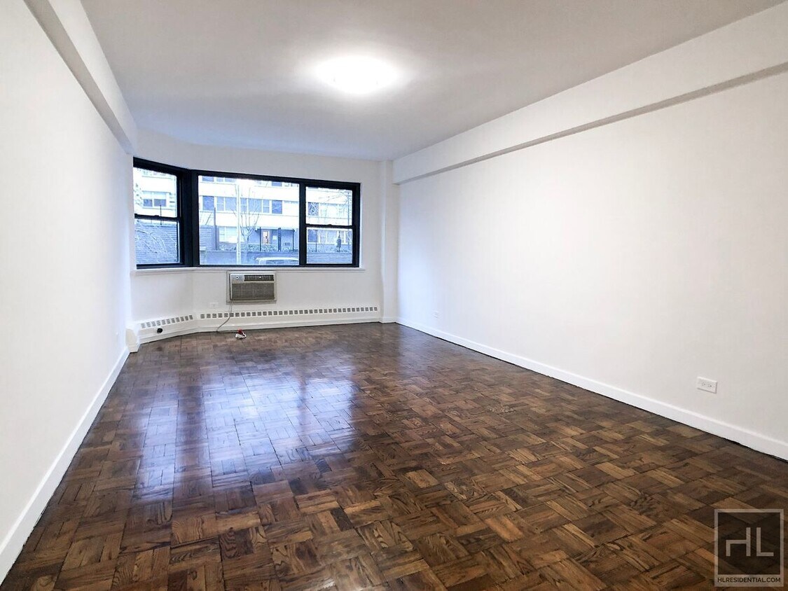 Primary Photo - EAST 69 STREET