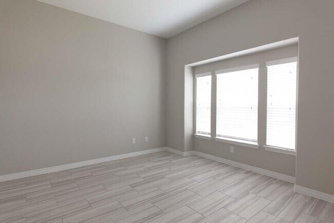 Foto del edificio - 22138 Grand Mist Dr