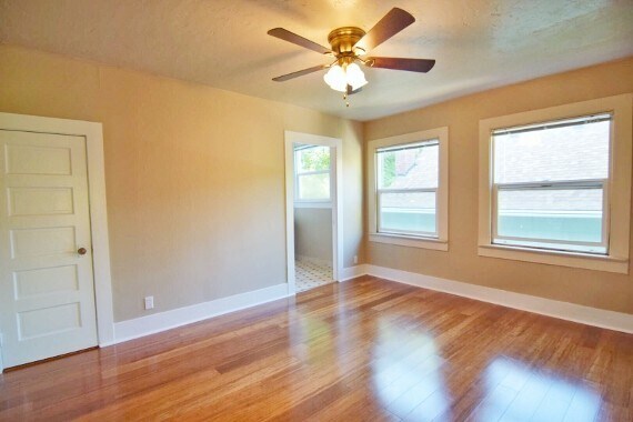 Foto del edificio - John's Landing 2nd Floor 1Bdr w/Hardwoods,...