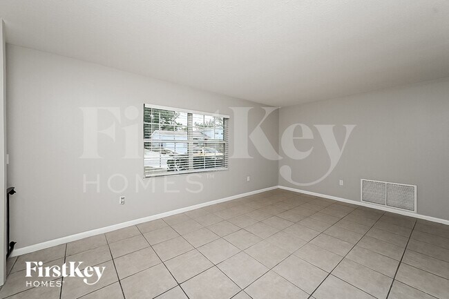 Foto del edificio - 718 Kingswood Loop