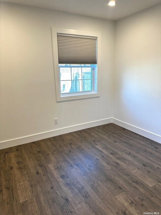 862 Meade Ave, Bellport, NY 11713 House Rental in Bellport, NY