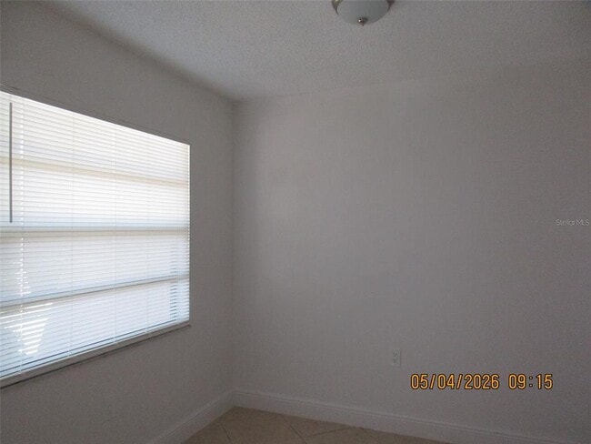 Building Photo - 2112 Bahamas Ct