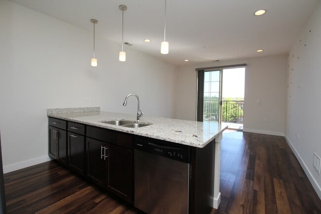 Foto del edificio - 4447 N Kedzie Ave