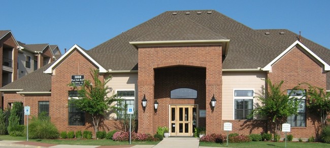 Foto del edificio - Post Oak East Apartments